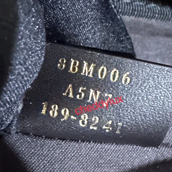 ❤️‍🔥❤️‍🔥❤️‍🔥Authentic Brand New FENDI Bum Bag - Picture 10 of 16